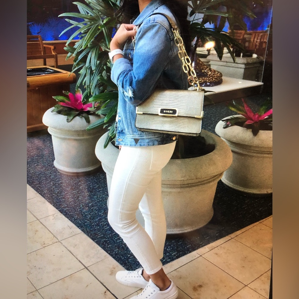 GUESS WHITE SKINNY CAPRI